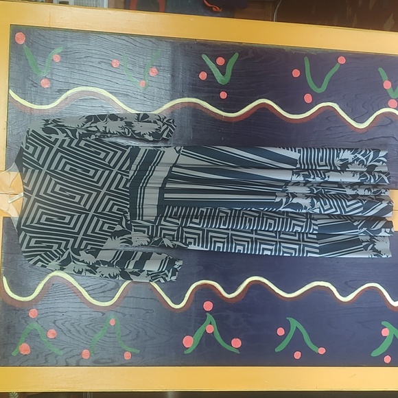 II Loui Midi Dress - Picture 6 of 6